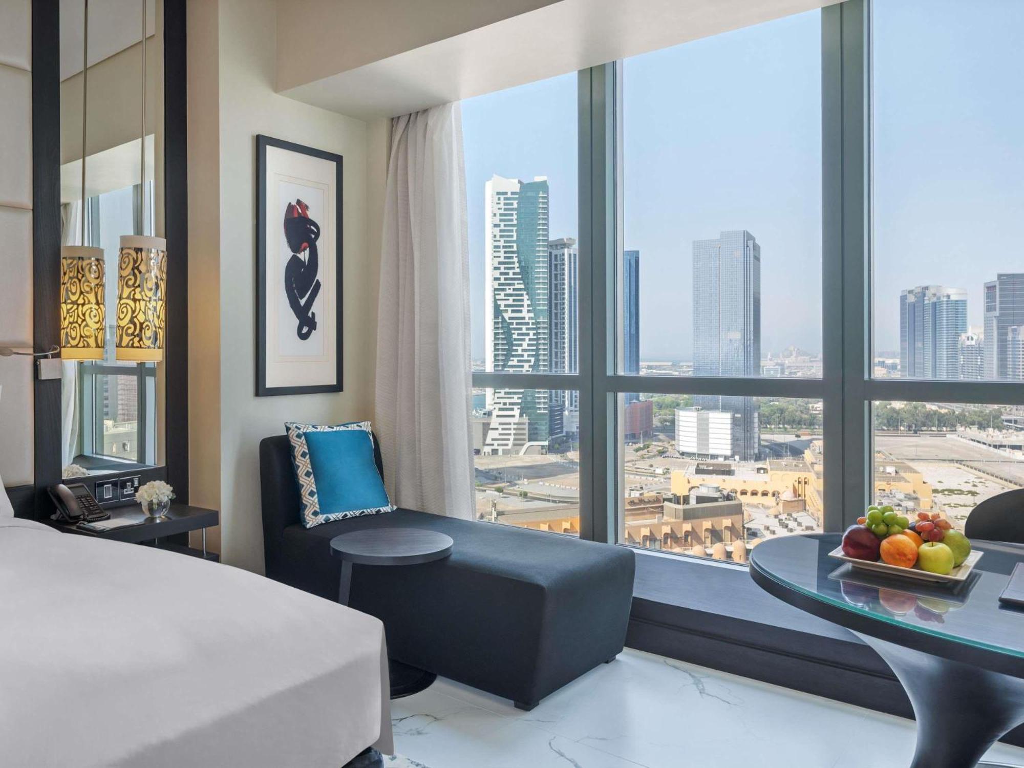 Camera Luxury Club Doppia con Letti Singoli con Accesso Club e Vista Mare o Città
